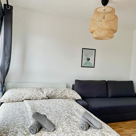 Modern Apartment With Balcony & Free Parking - Nearby Metro Vienna Luaran gambar